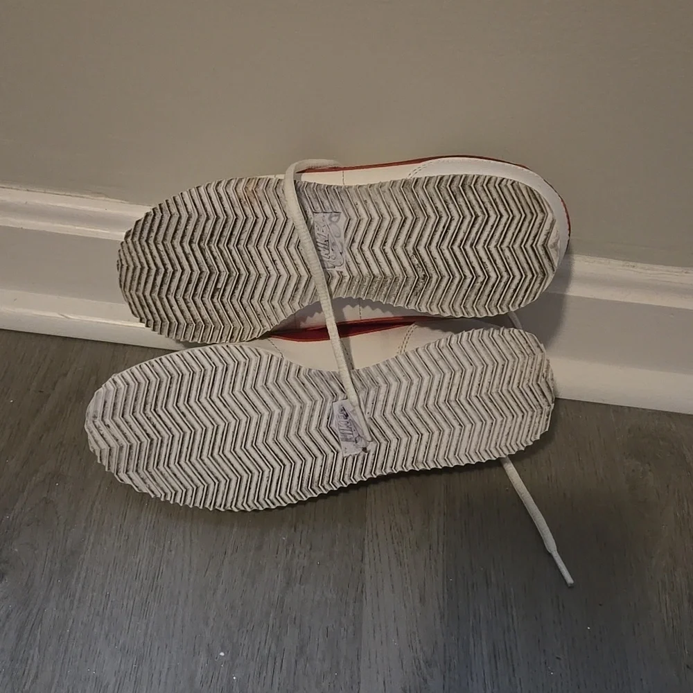 Nike Cortez 72 Tennis Shoes like Forrest Gump wore